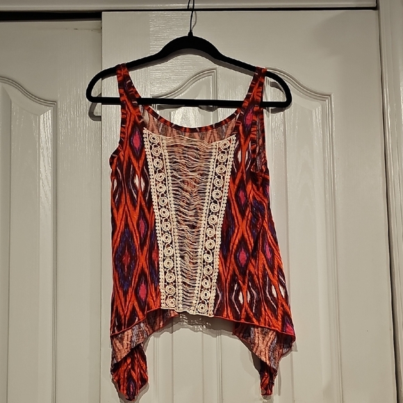 Aztec Print Lace Back Hi-Low Tank NWOT - Picture 2 of 5